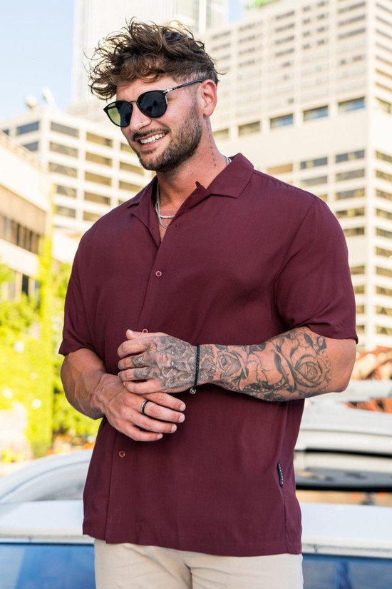 Camisas Youngla 445 Cabo Vibez Solid Colors Hombre Burdeos | PCXMUBK-56