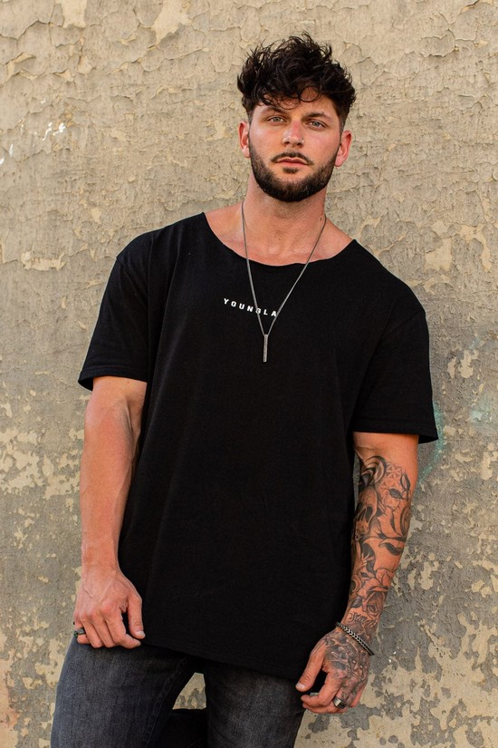 Camisas Youngla 447 Anchos Neck Raw Cut Hombre Negras | OPMAFGU-65